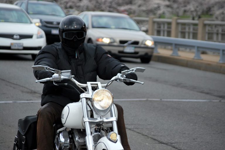 Les papiers obligatoires pour rouler à moto